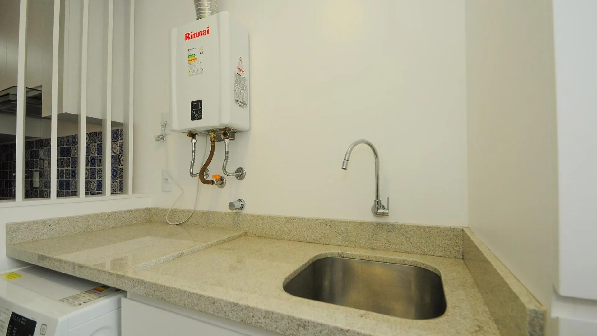 Thai Beach Home Spa: Apto 200M Da Praia N605 Florianópolis
