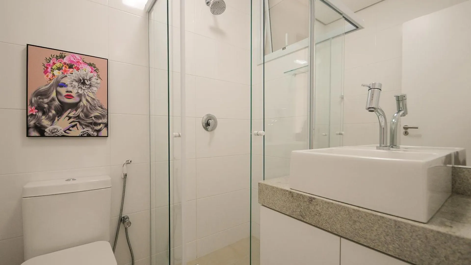 Thai Beach Home Spa: Apto 200M Da Praia N605 Florianópolis Brezilya