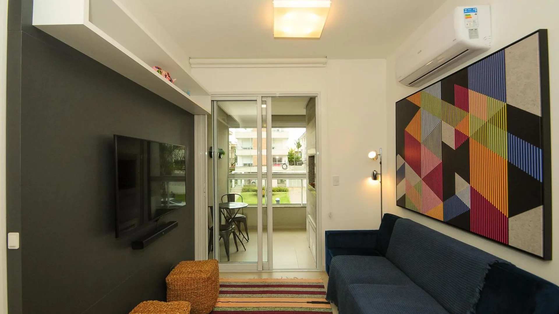 Thai Beach Home Spa: Apto 200M Da Praia N605 Florianópolis Brezilya