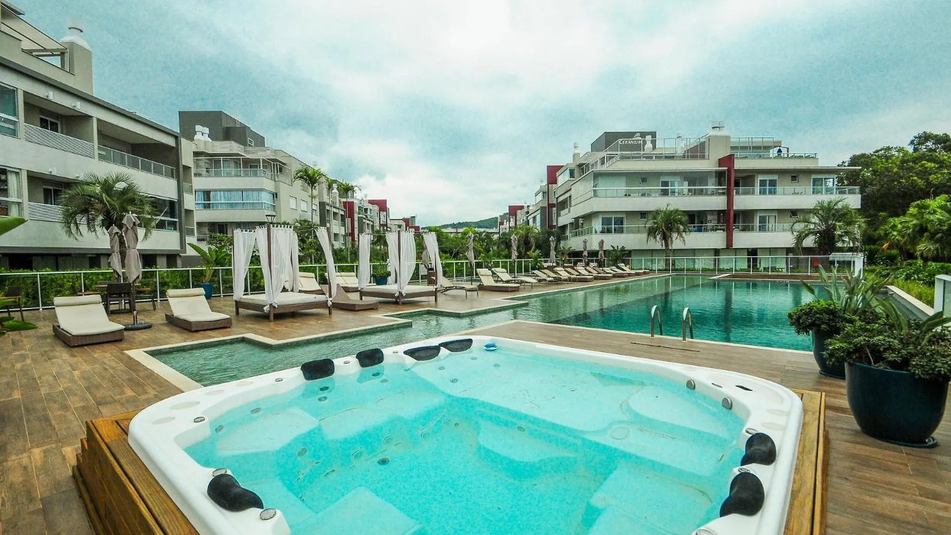 Thai Beach Home Spa: Apto 200M Da Praia N605 Florianópolis Daire